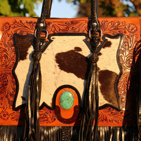 The Nashville Gunner a Haute Southern Hyde by Beth Marie Exclusive - Picture 8 of 11